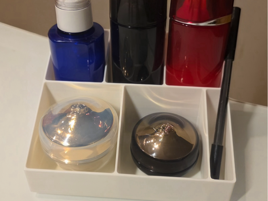 Simple Cosmetic Caddy