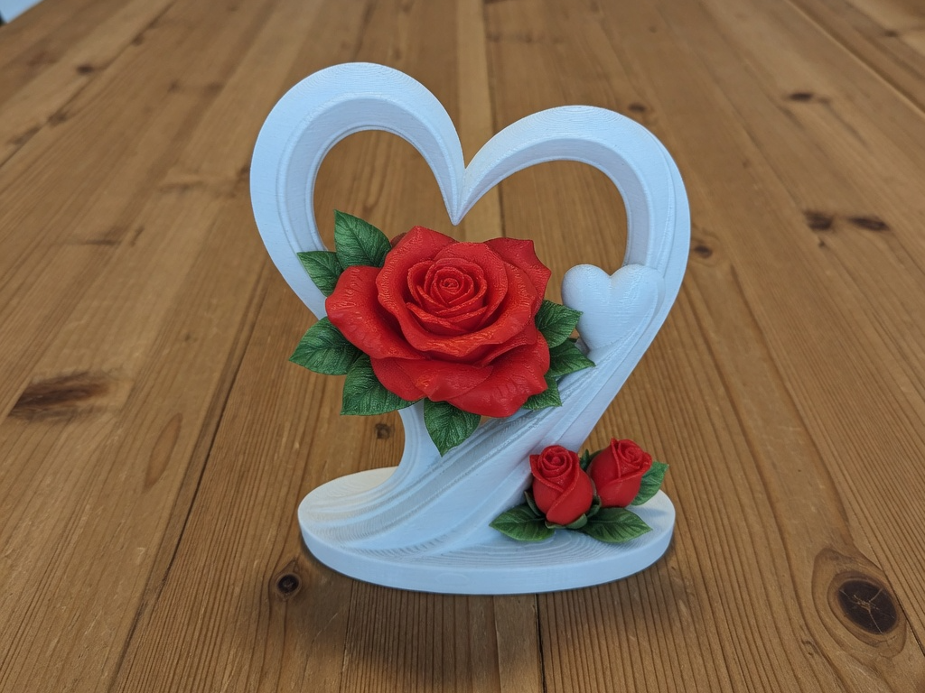 Elegant heart sculpture with red roses| Mothersday
