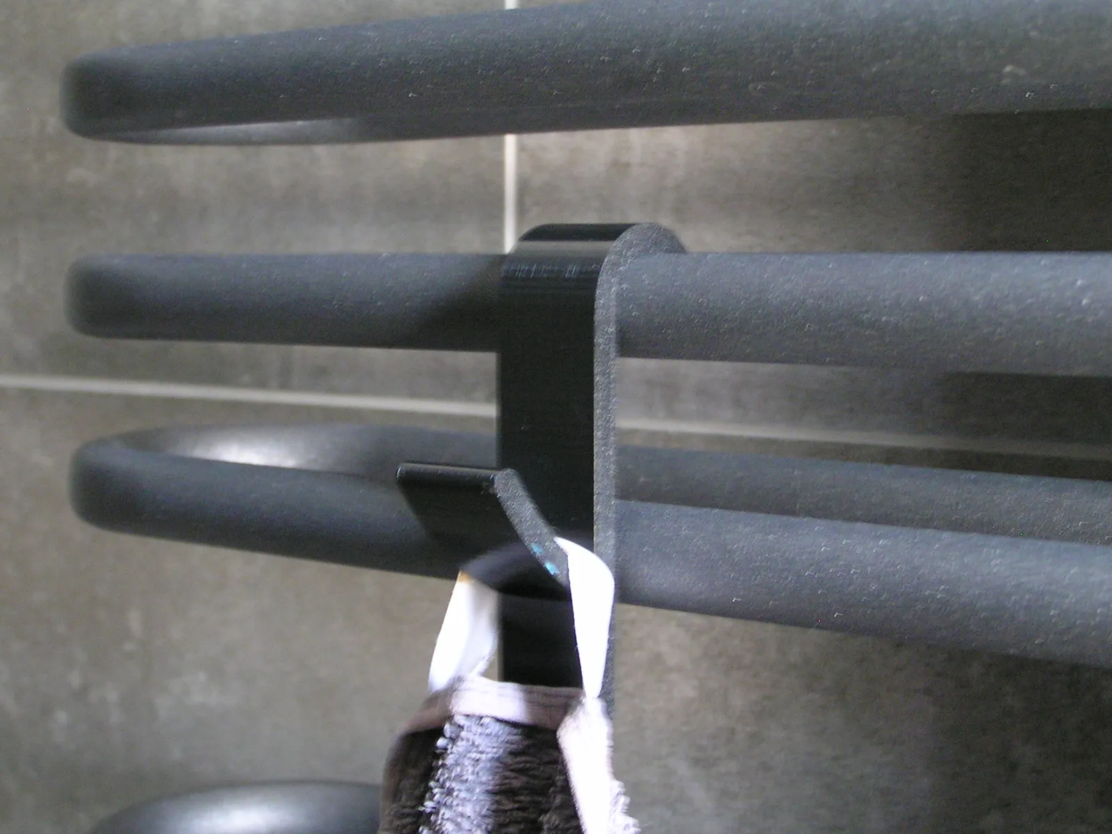 Radiator Hook - For Round Radiator