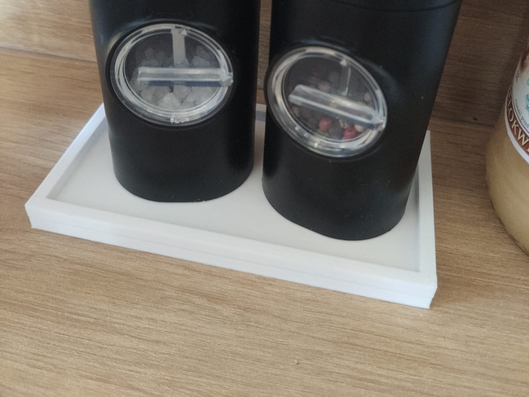 Salt and pepper pad