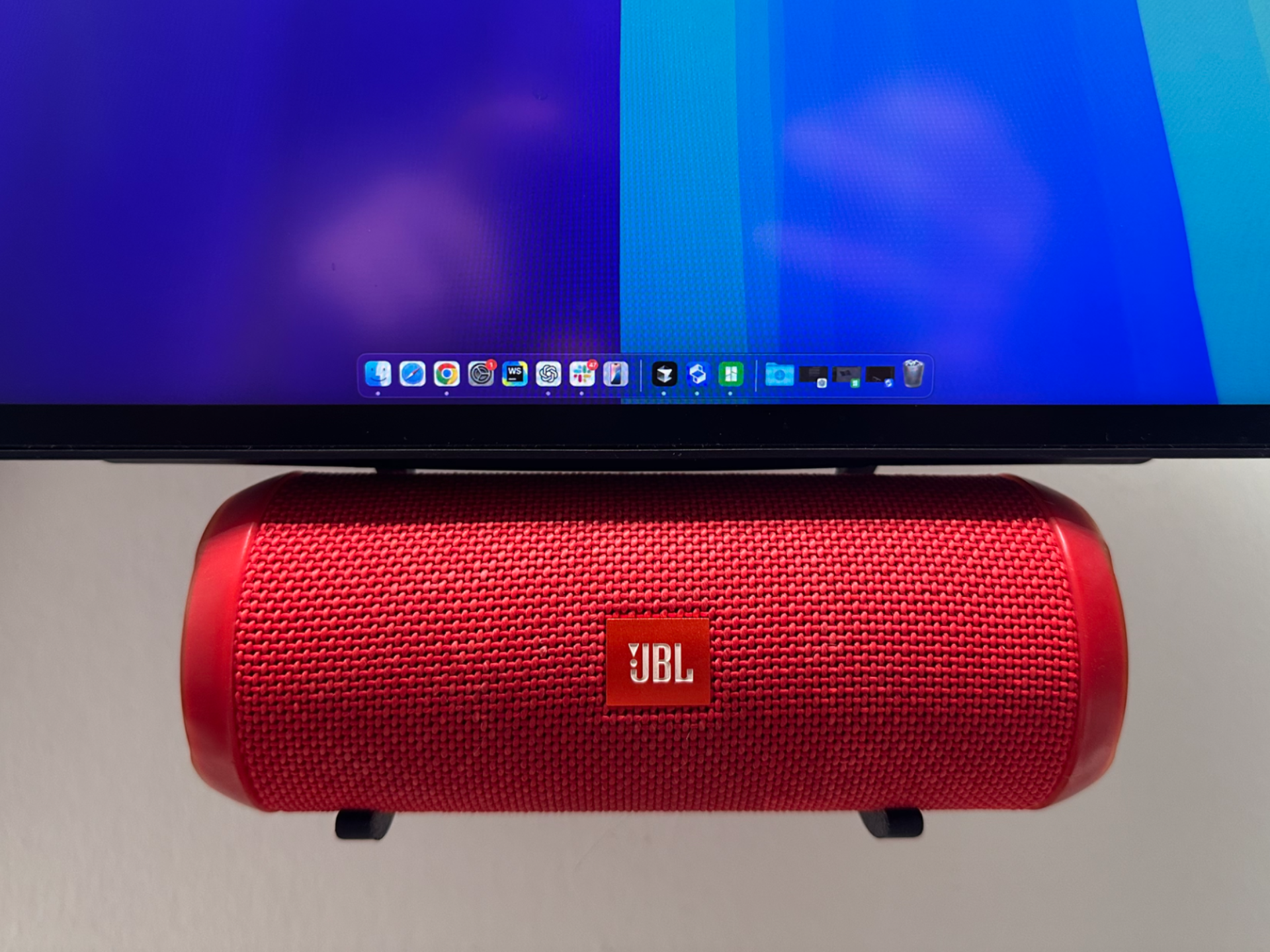 Dell Monitor - JBL Flip Holder