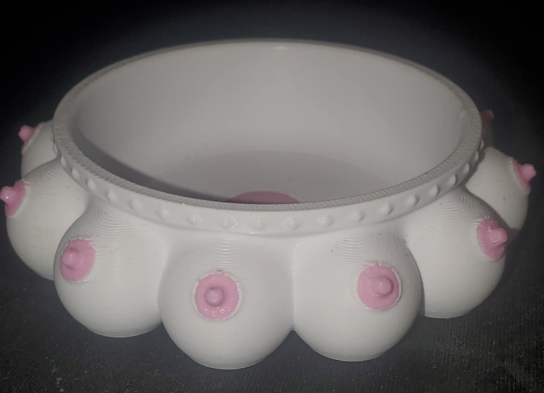 boob plate