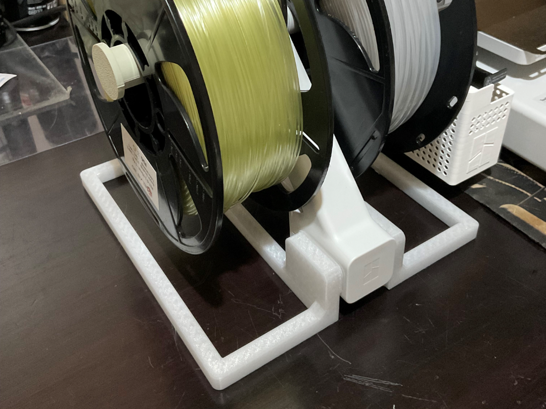 A1 Two spool compatible desktop filament holder