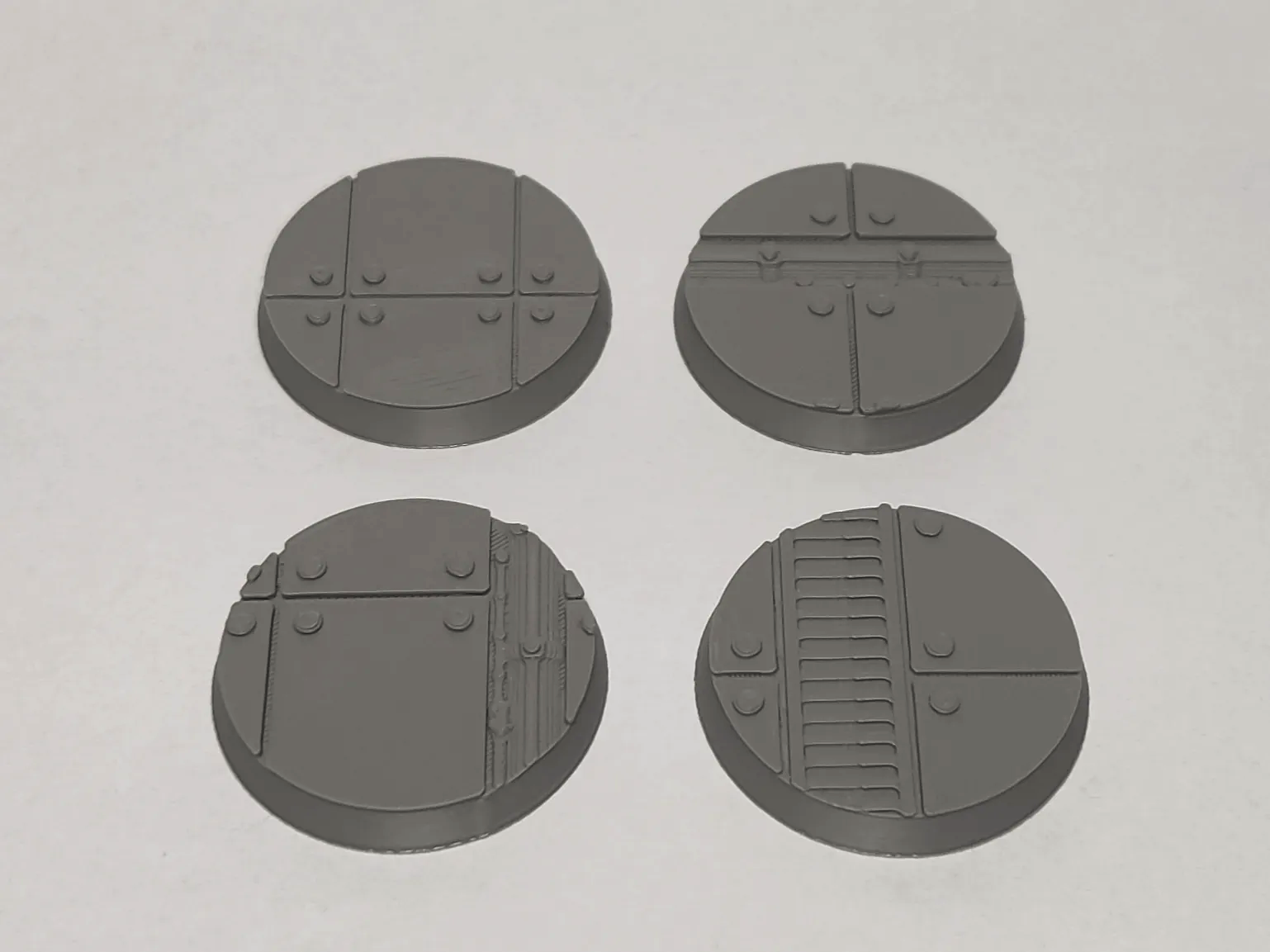 32mm Miniature Model Bases - Industrial - Pack 2