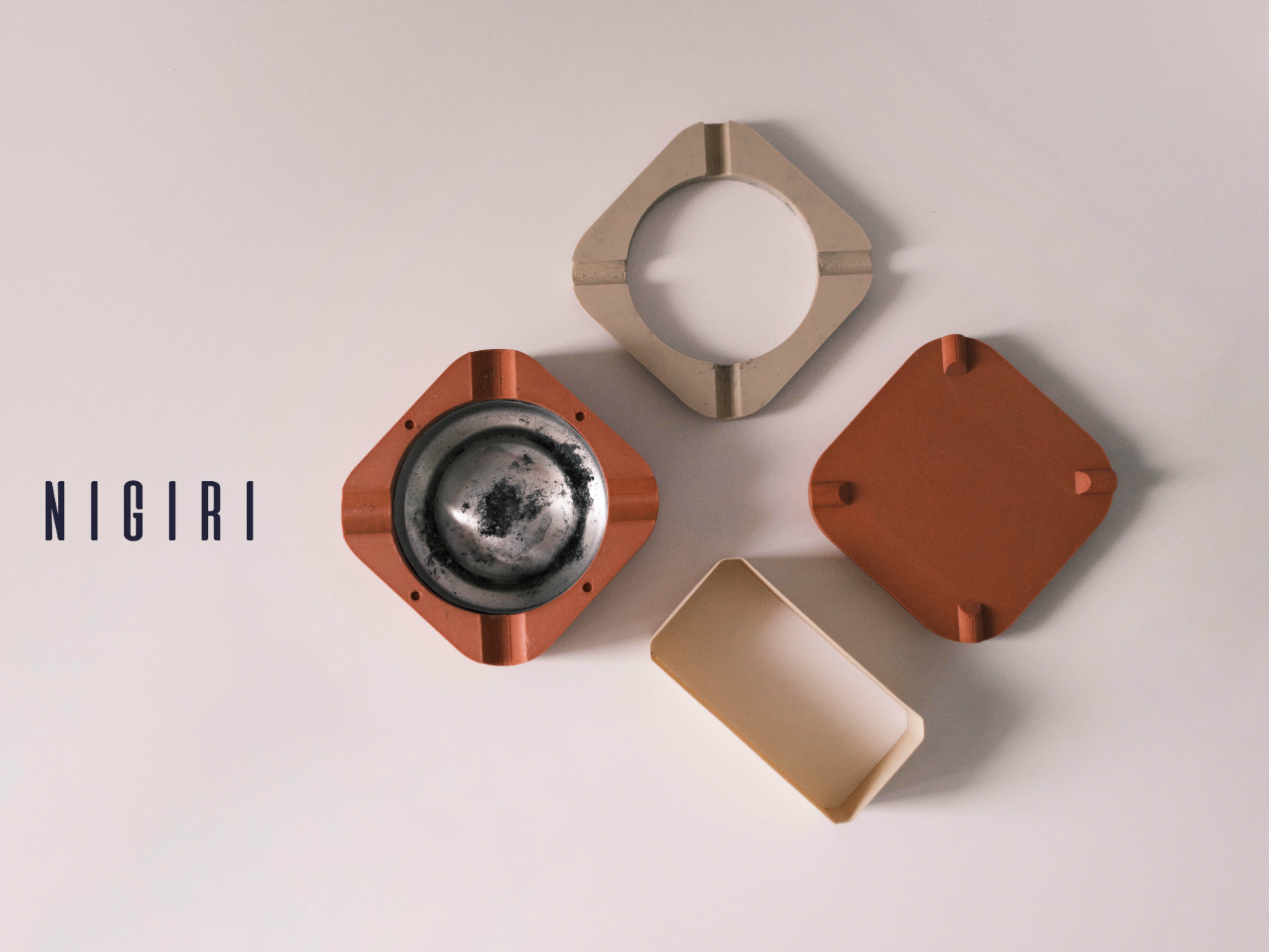 Posacenere Compatto - Compact Ashtray - NIGIRI
