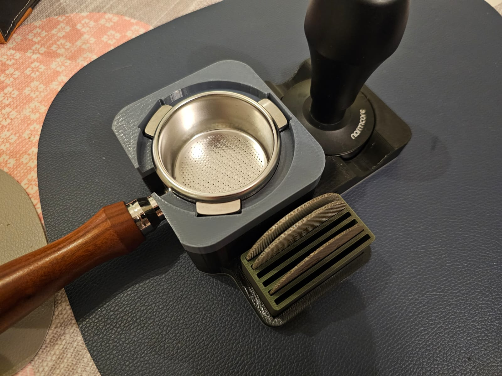 NOTSEK 54mm Bottomless Portafilter Tamping Station