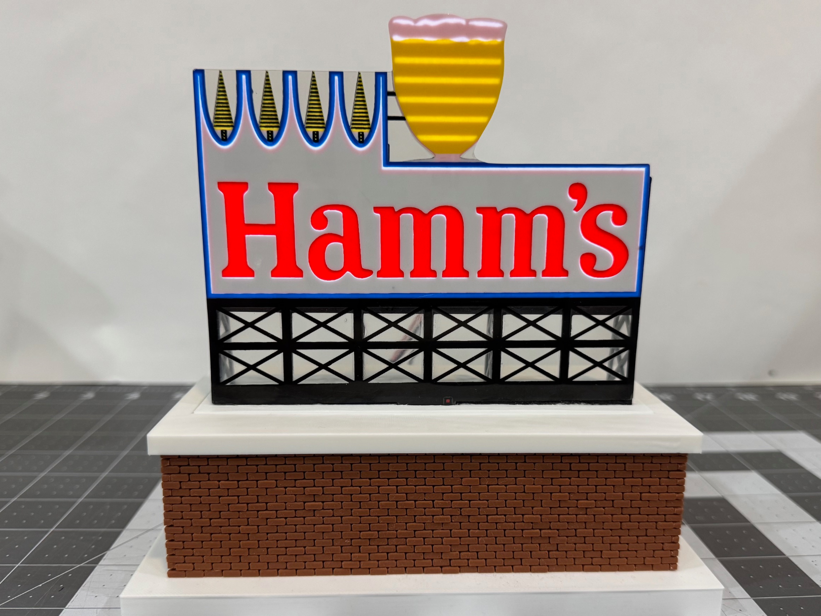 Miller Engineering O/HO scale Hamm's sign base