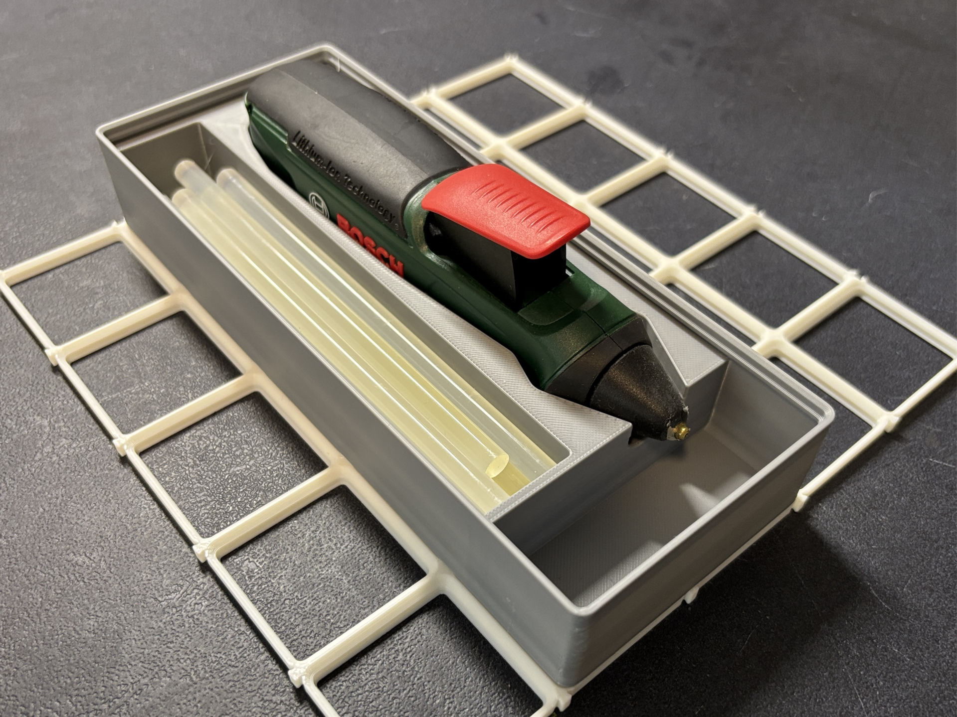Gridfinity Bin for Bosch GluePen