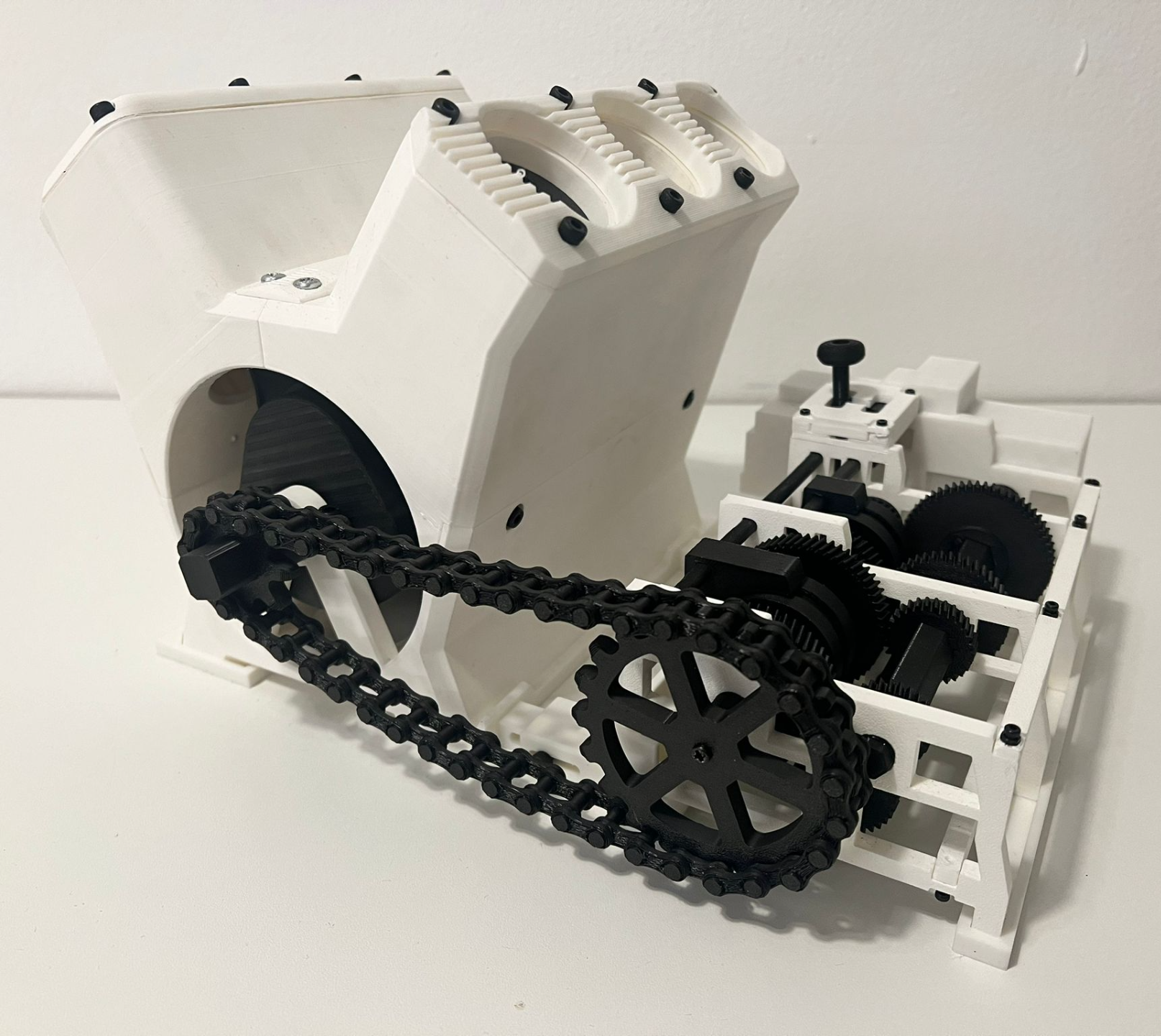 V6 Engine - V6 Motor + 4 Gang Schaltgetriebe