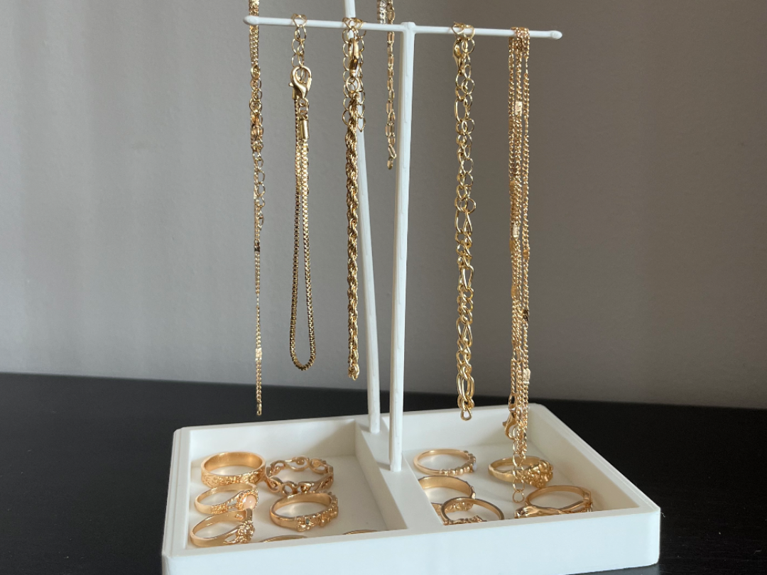 Modern jewlery stand