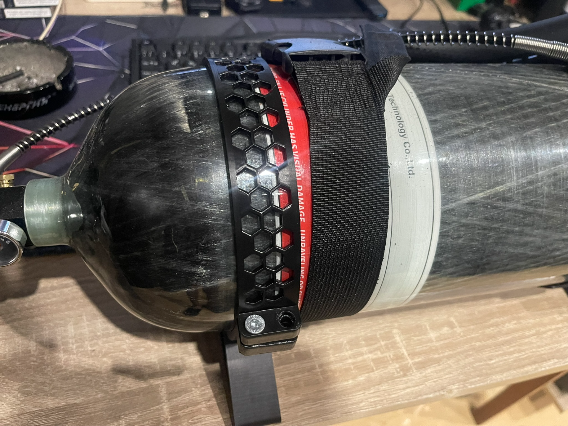 Carbon Fiber Tank 6.8L Clamp / Stand V2