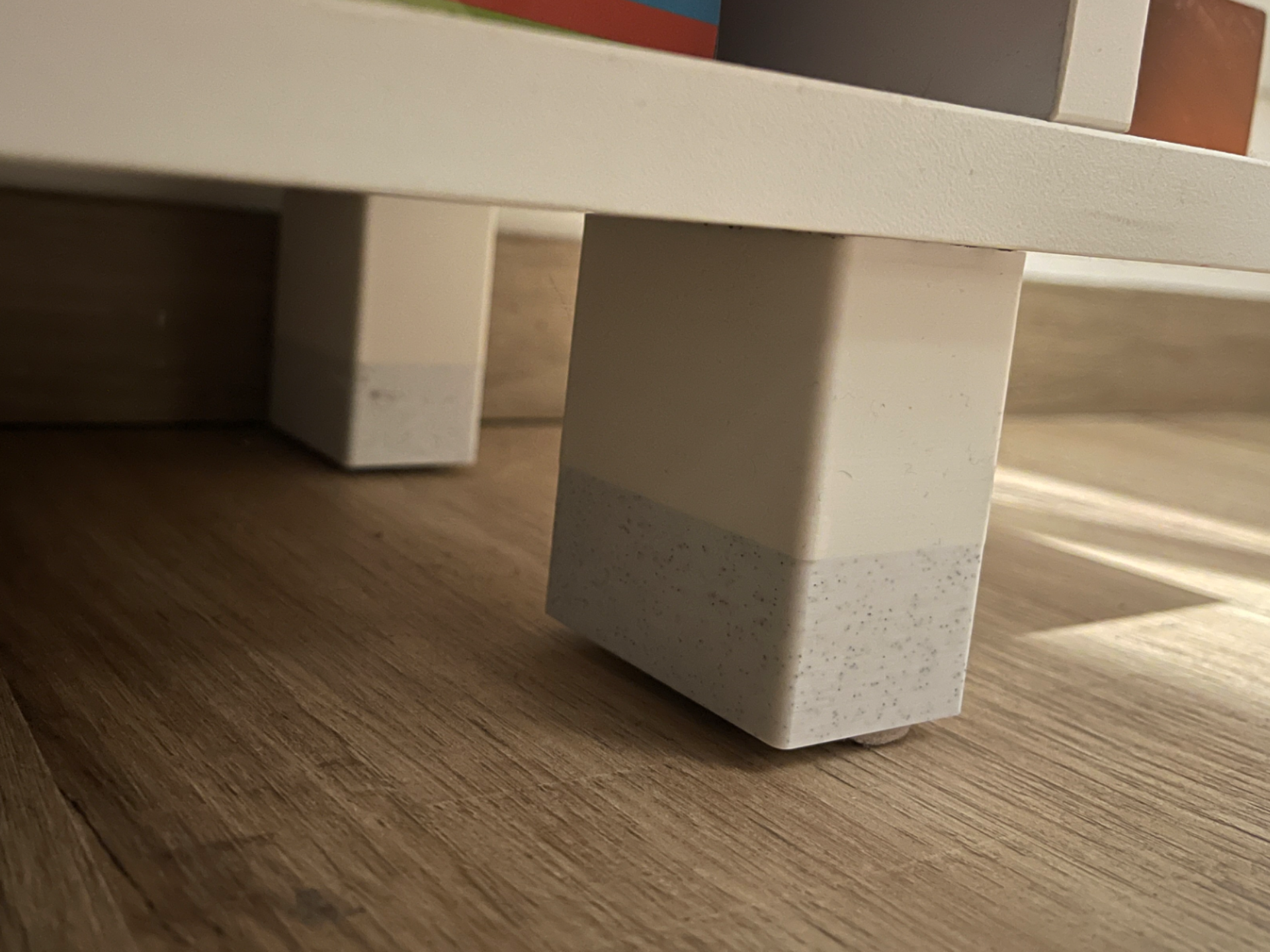 Pied de meuble Solide - Hauteur 65mm