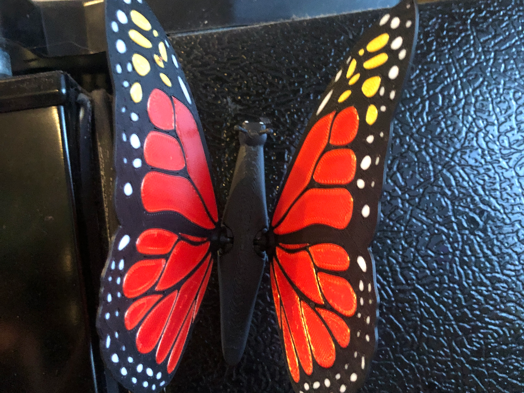 Monarch Butterfly - Adjustable Wings Magnet