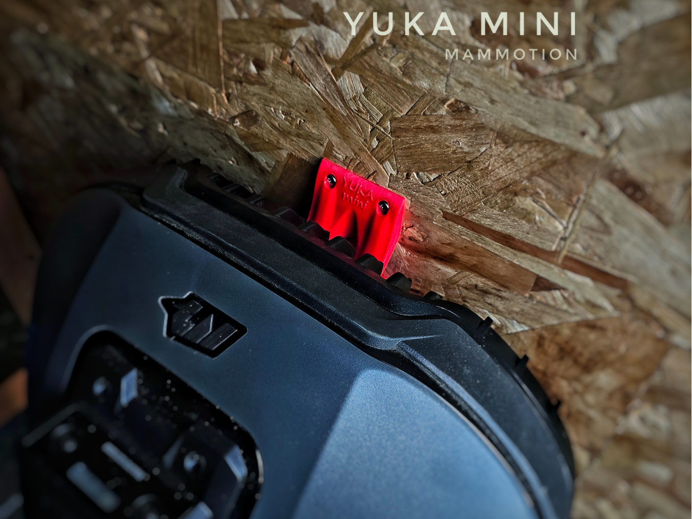 lawnmower wall mount Yuka mini MAMMOTION