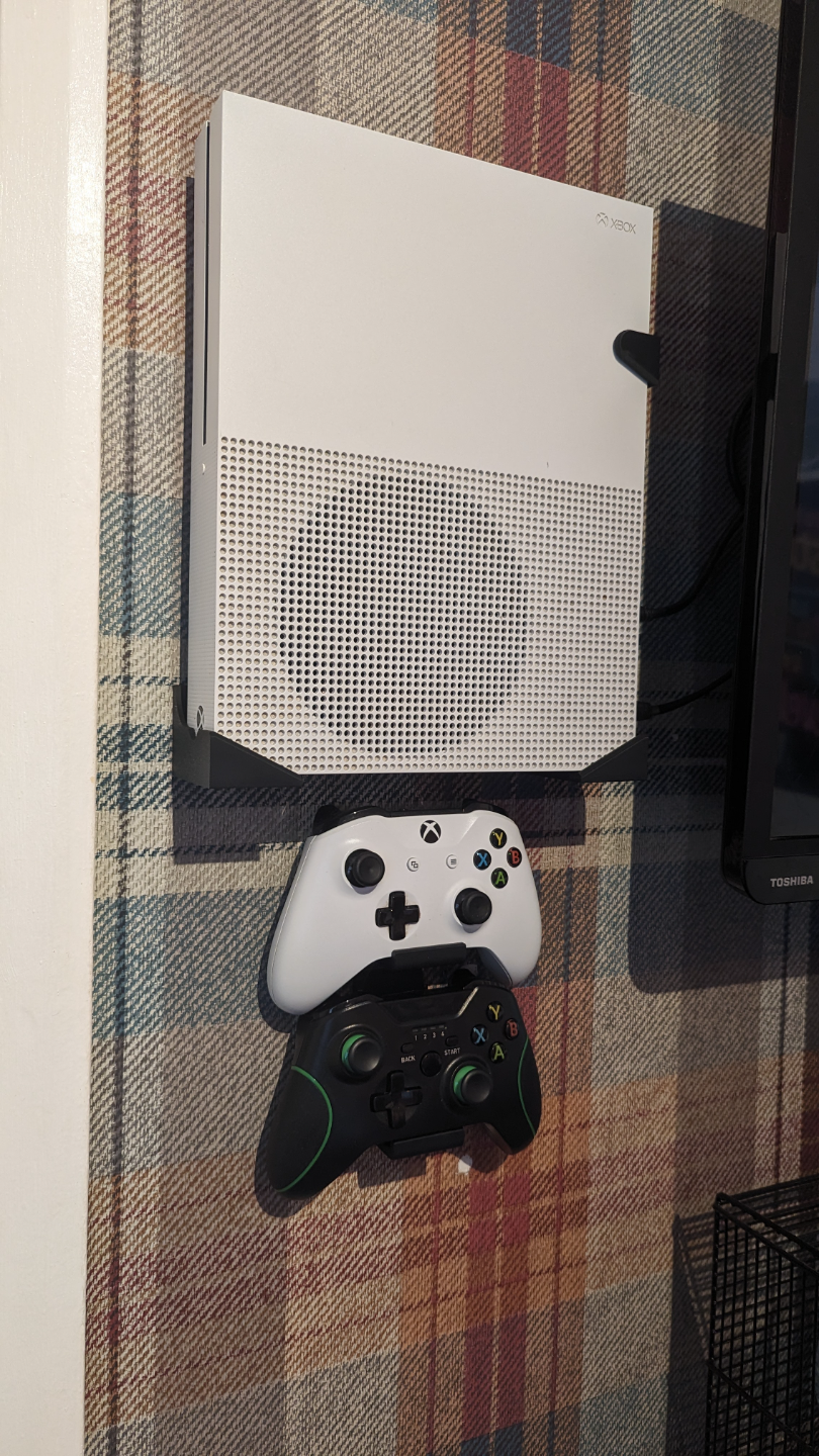 Xbox One S Wall Mount