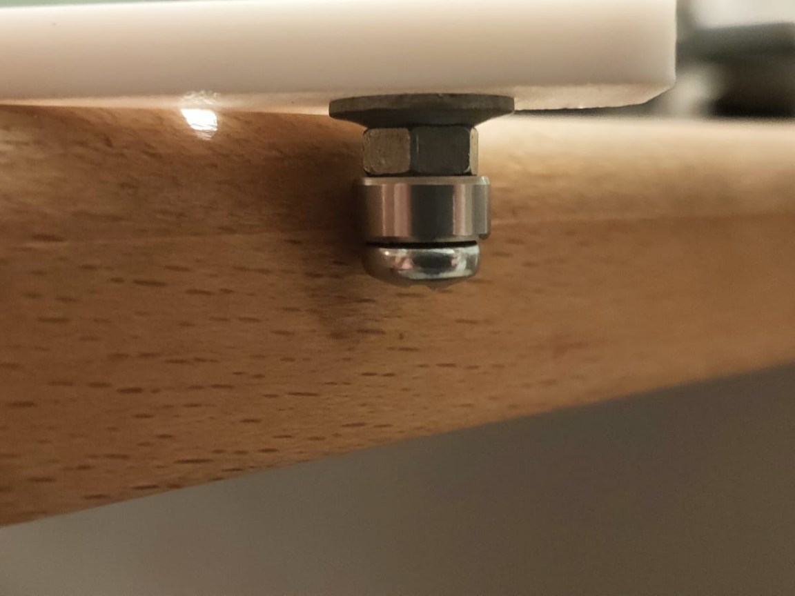 Centreur à tracer pour menuiserie