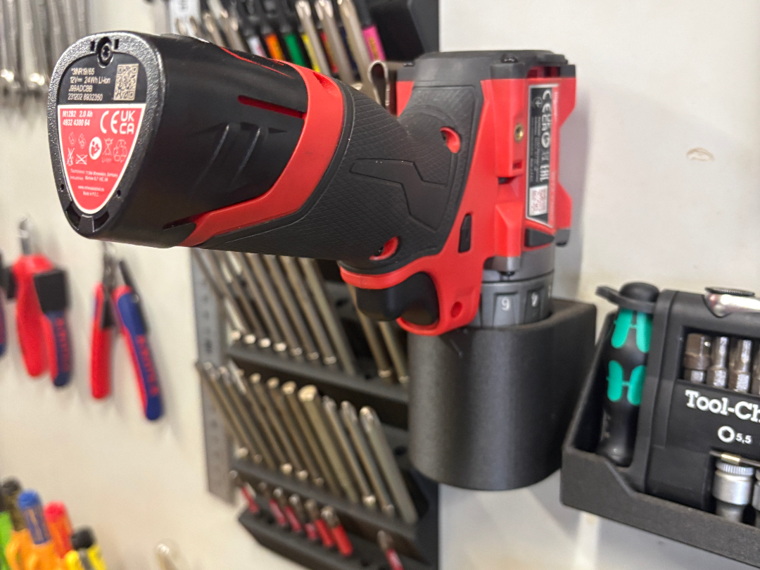 AKKUSCHRAUBER HALTER MAKITA MILWAUKEE DEWALT BOSCH