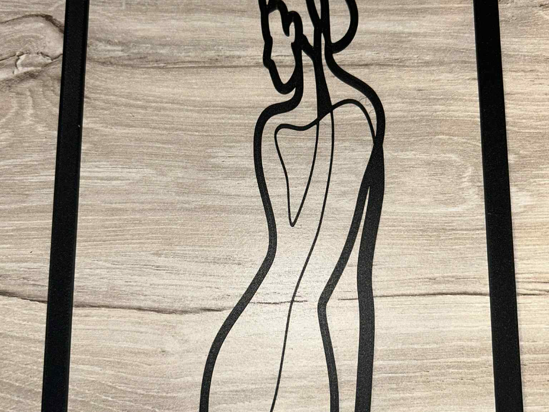 Art Minimaliste femme posée
