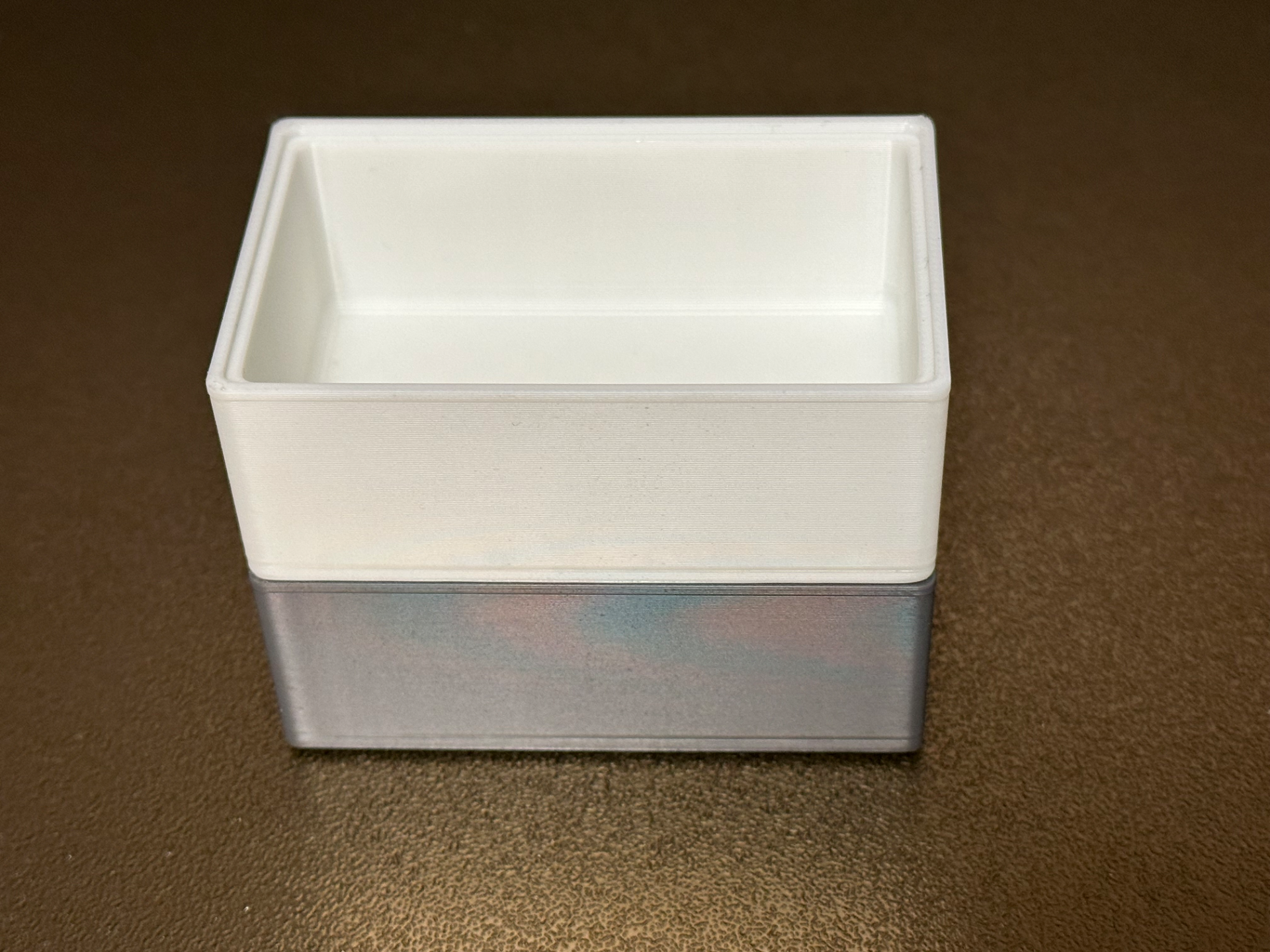 Stapelbare Box