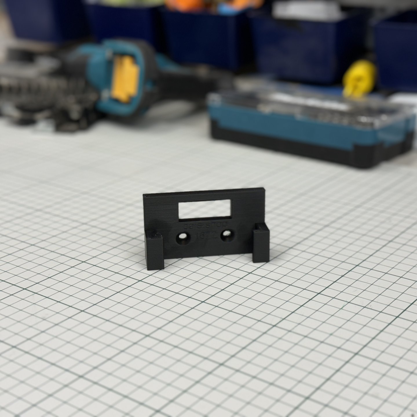 Makita XGT 40v battery mount