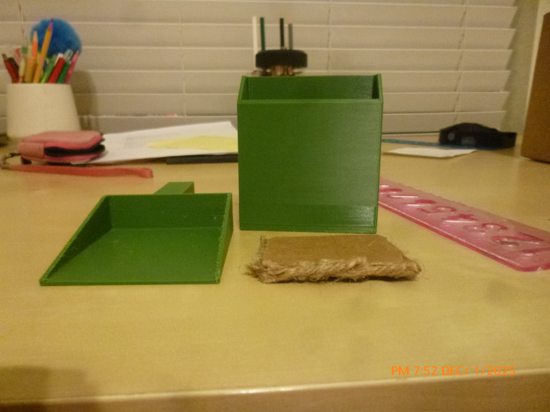 pocket trash box and dustpan
