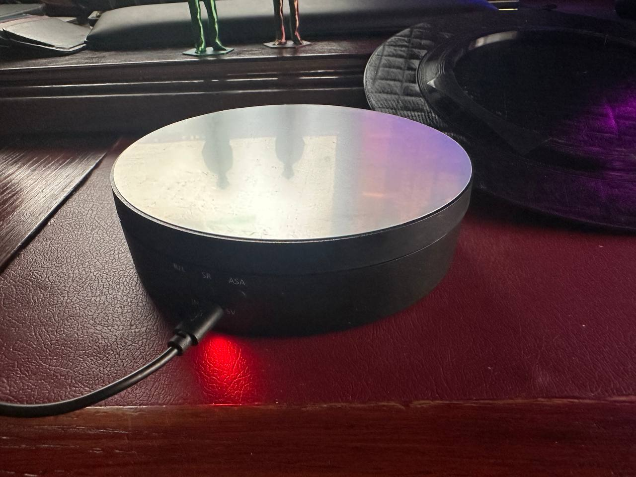 Turning table extension plate