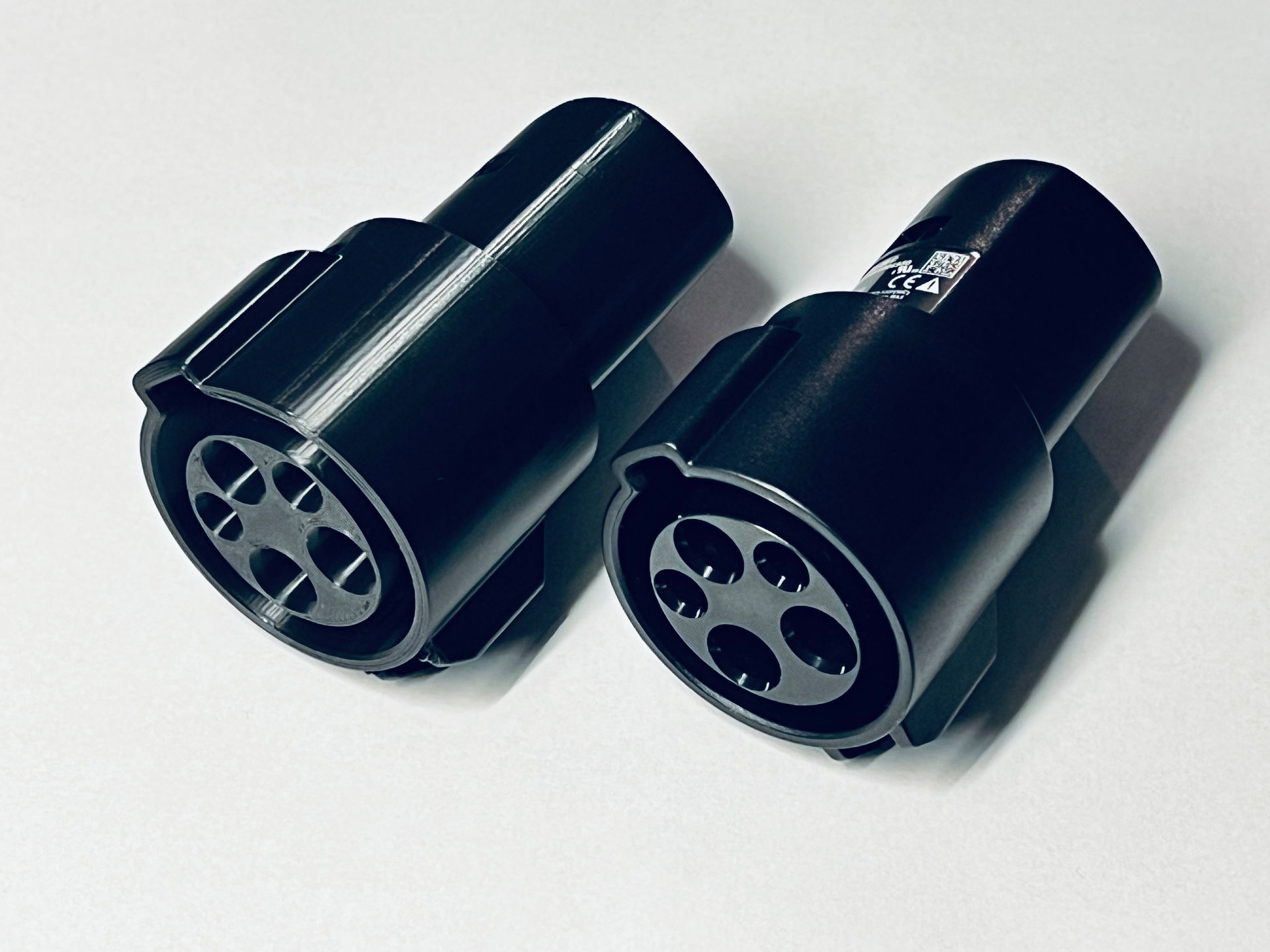 Tesla J-1772 adapter
