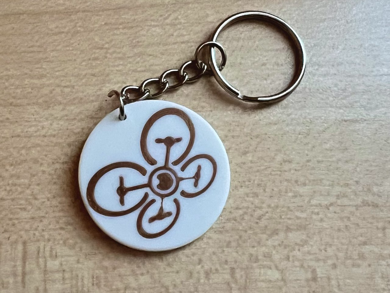 Drone symbol - keychain.