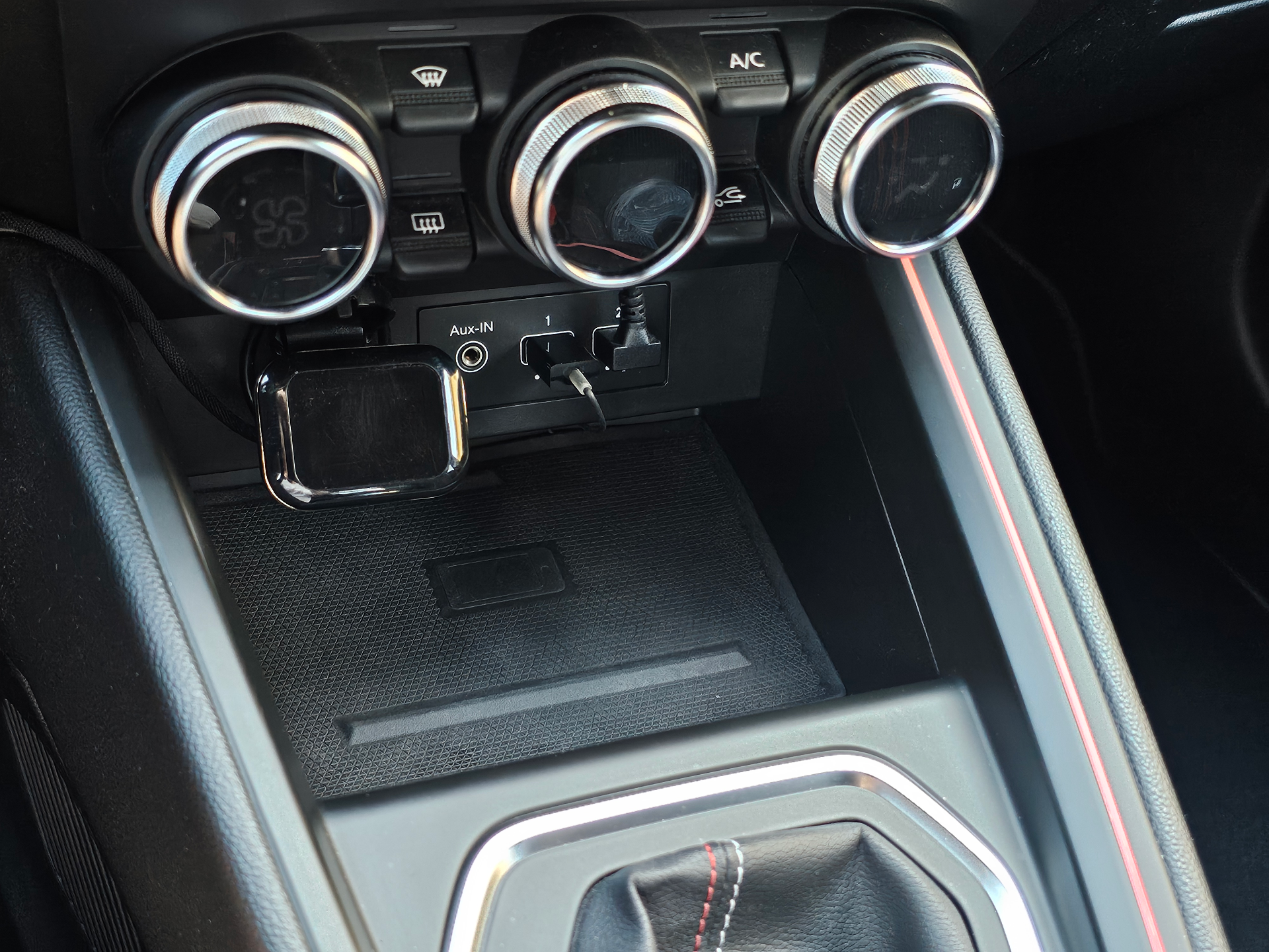 Chargeur sans fil Renault Clio 5