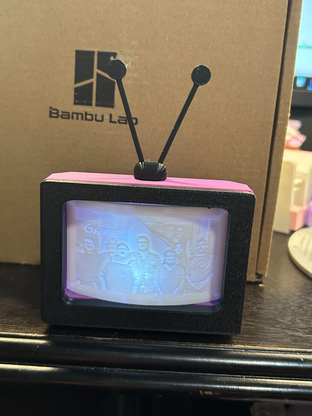 frame+ round antenna end for_RETRO_TV