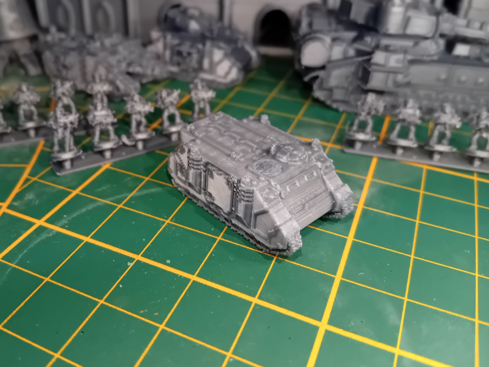 Epic Scale Giant Tiny Transport 5-2