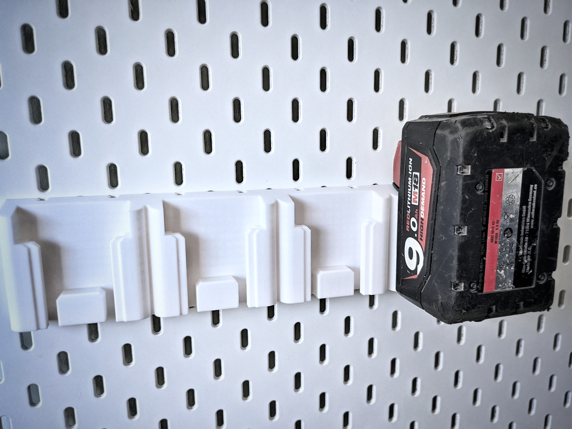 Quad Milwaukee M18 Battery Holder for IKEA SKÅDIS