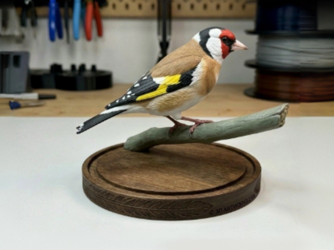 Cardellino su ramo – Statuetta decorativa