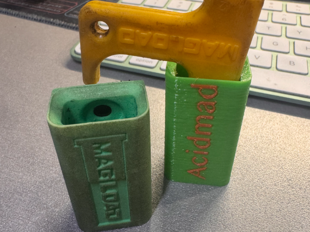 12g Shotgun Safety Breech Flag Holder