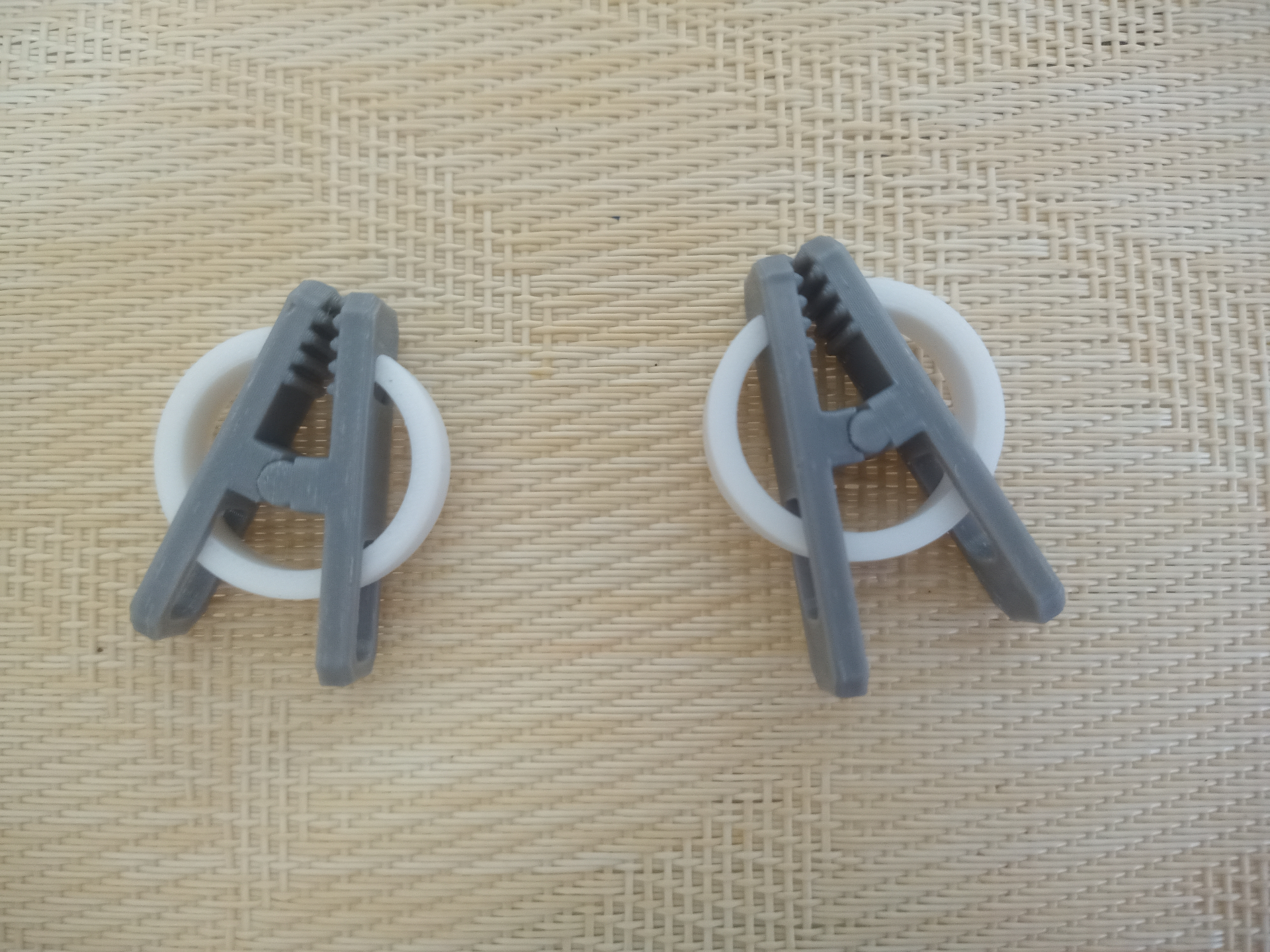 Strong tight clip for bags chips clothes