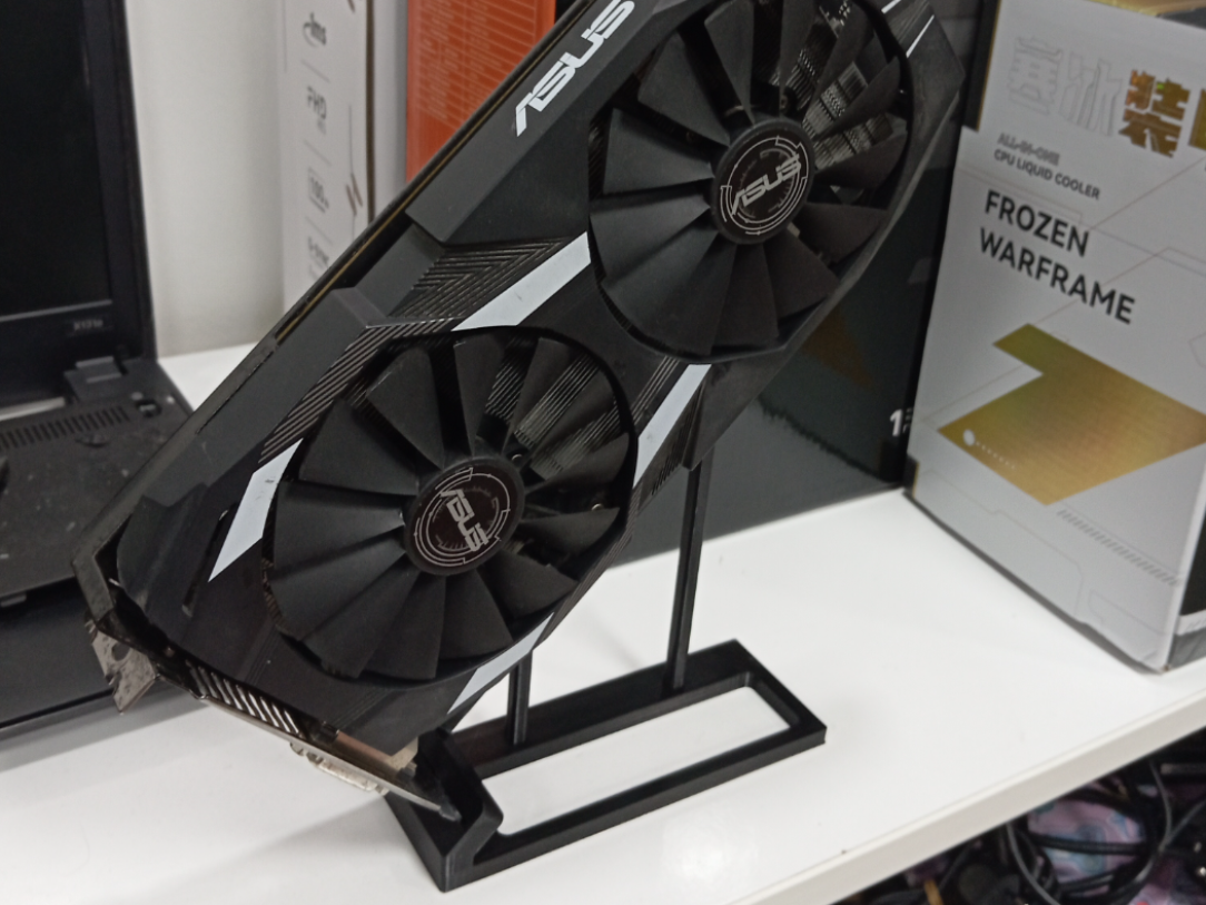 Gpu Display Stand ( Faster and Fewer Materials)