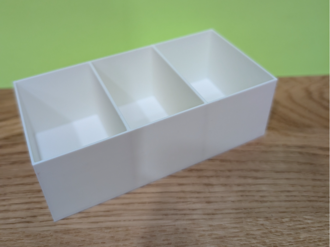 CONTAINER