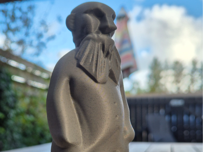 Statue/ Figurine