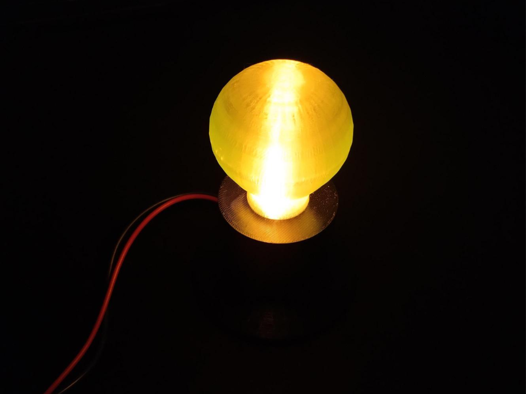 Screw-on car light housing (car light bulb)