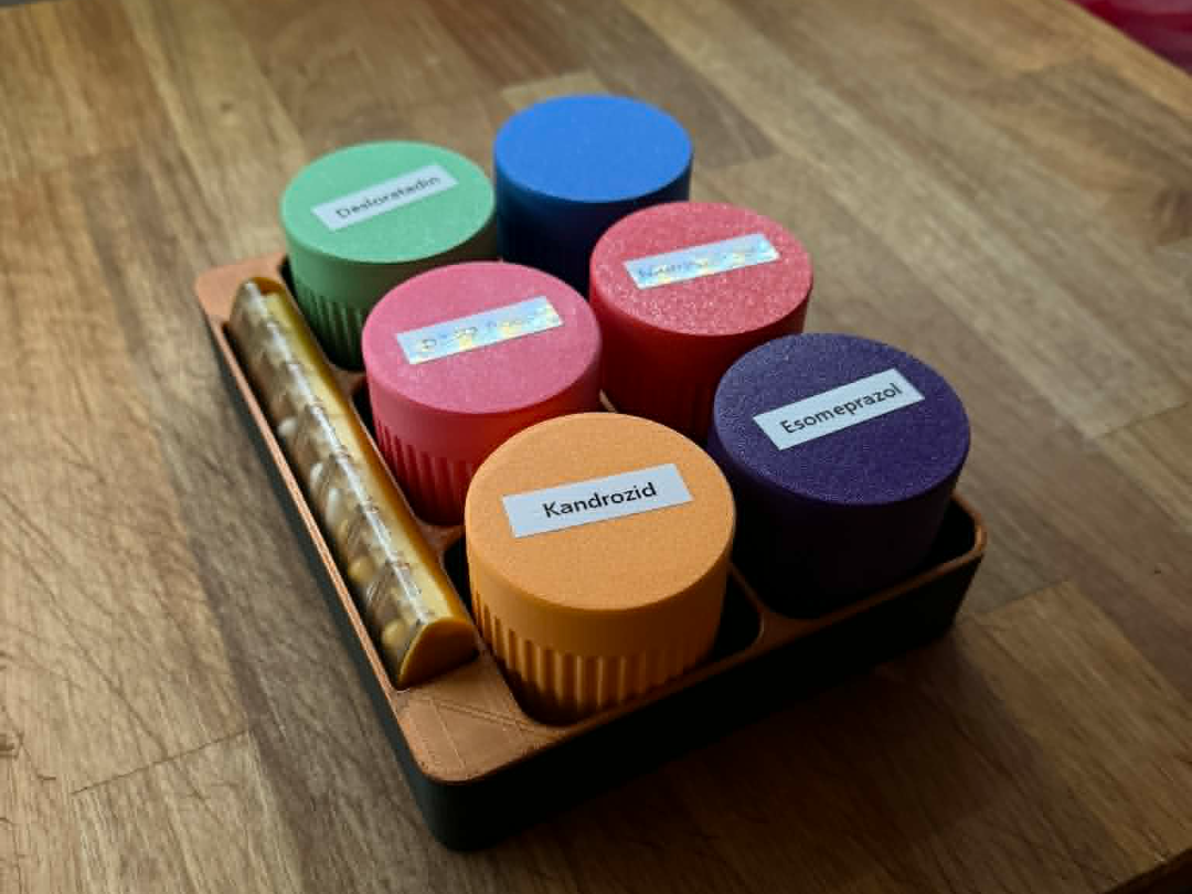 Storage can for Medicine pills
