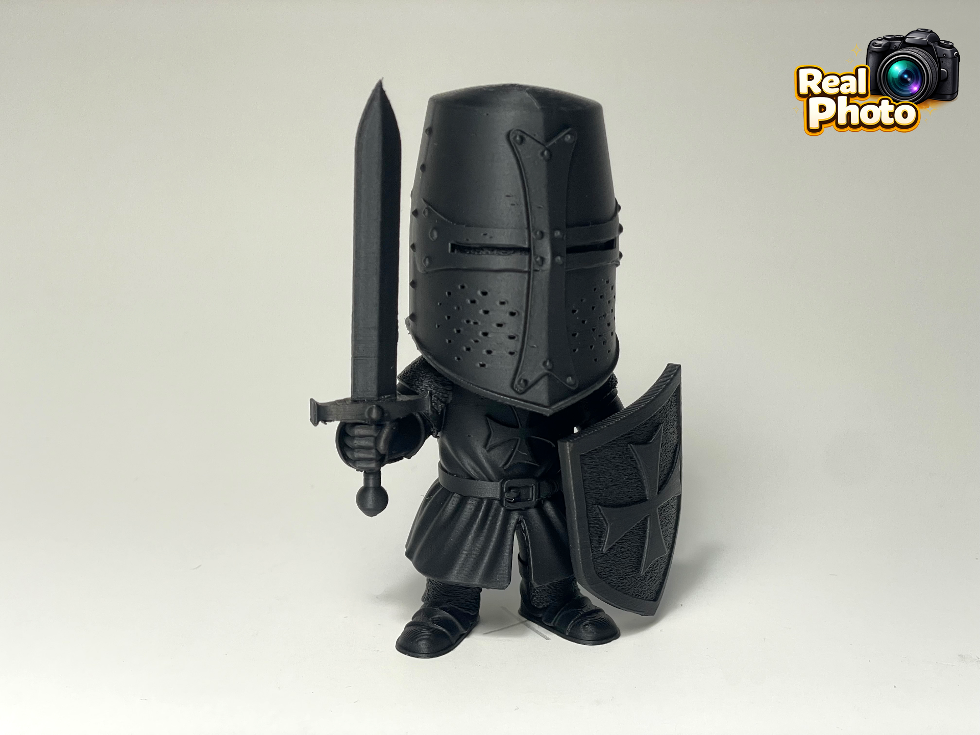 Mini Templar Knight – Fun-Sized Crusader