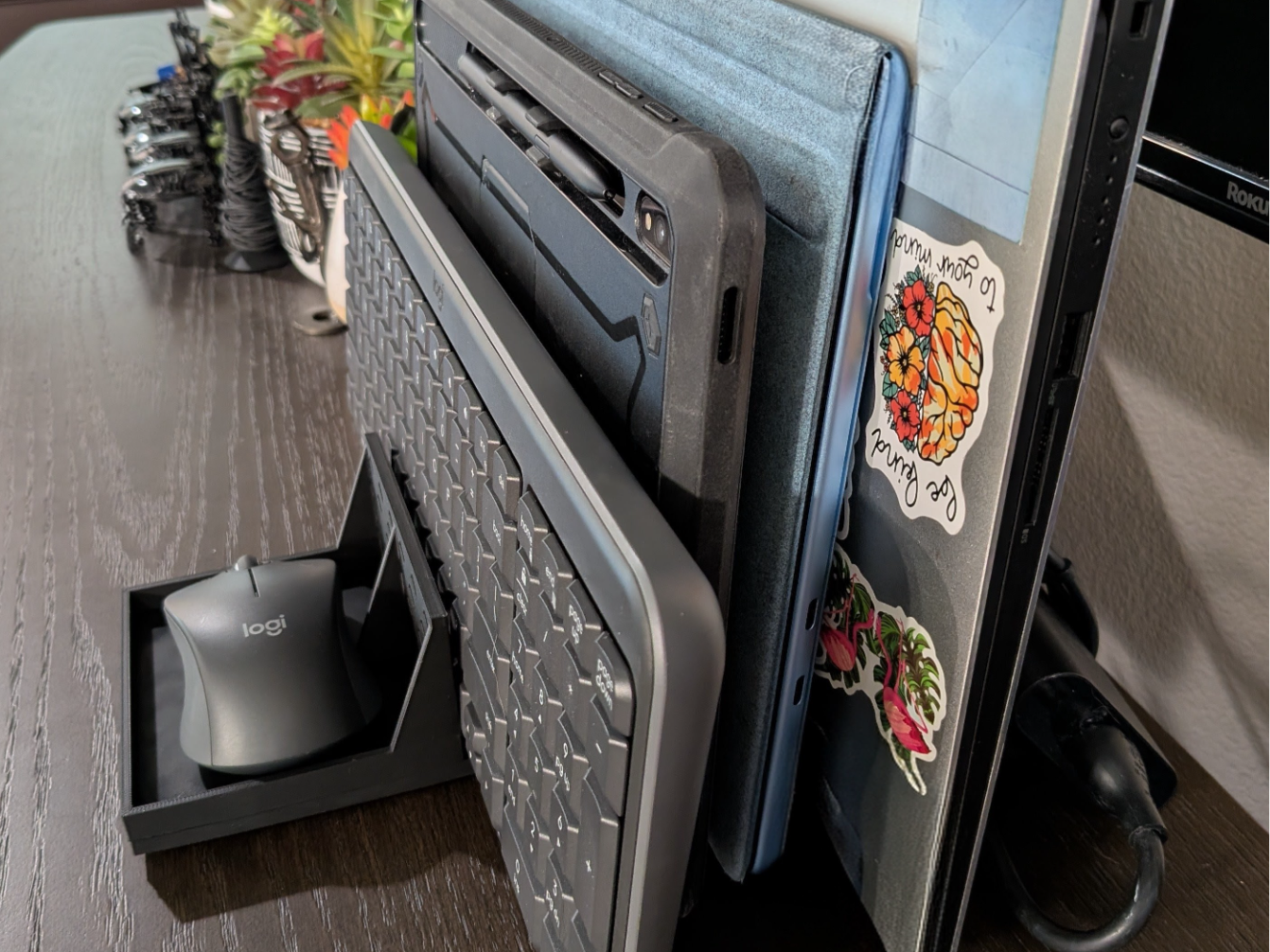 Vertical Laptop Stand (Up to 20mm thick)