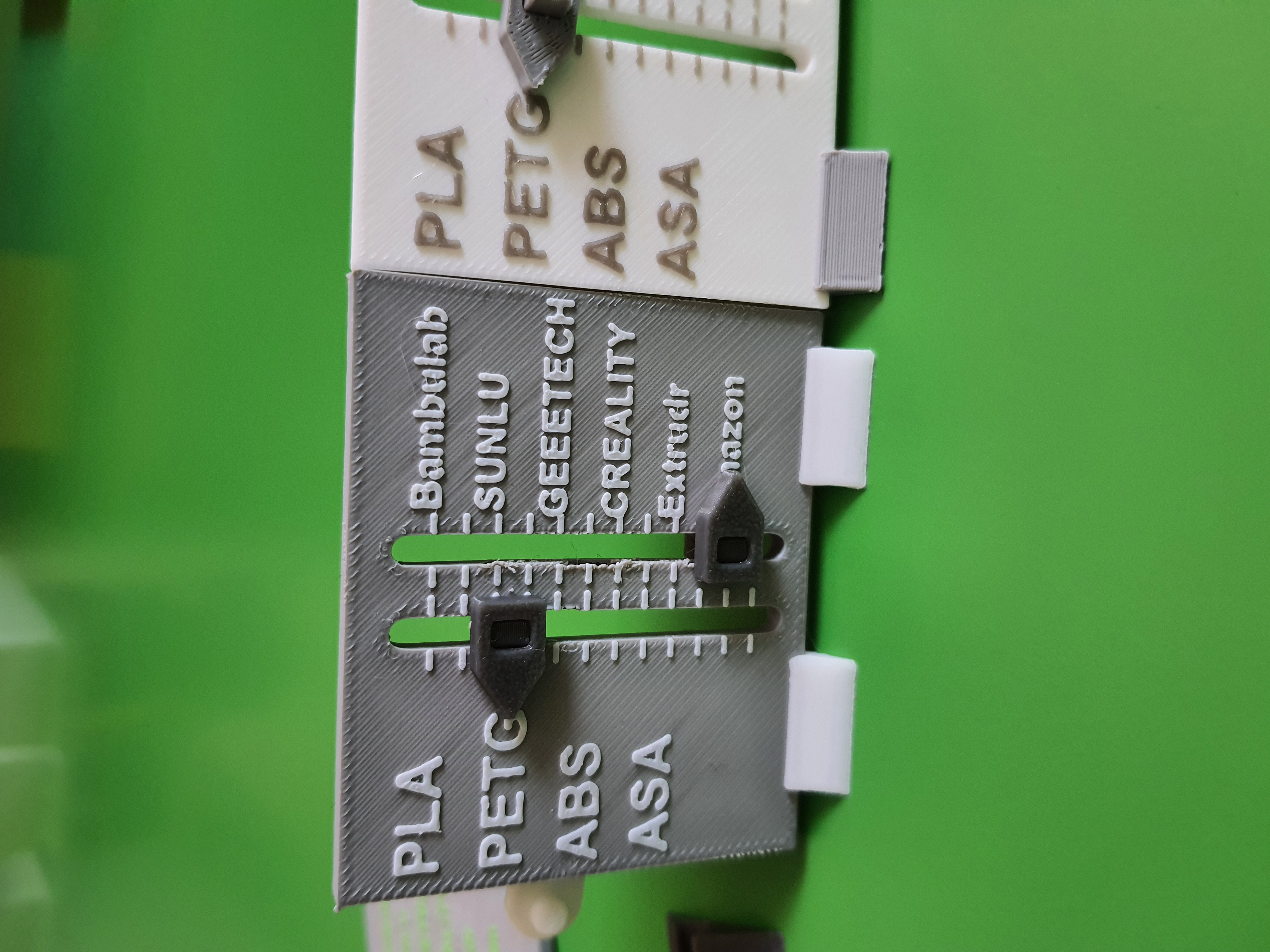 Filament AMS dynamic info-plate - connectable