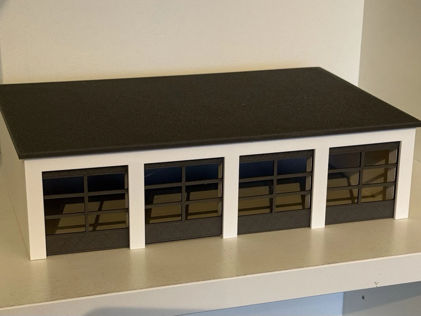 Fahrzeughalle 1:87 Spur H0 Modelleisenbahn 4 Tore