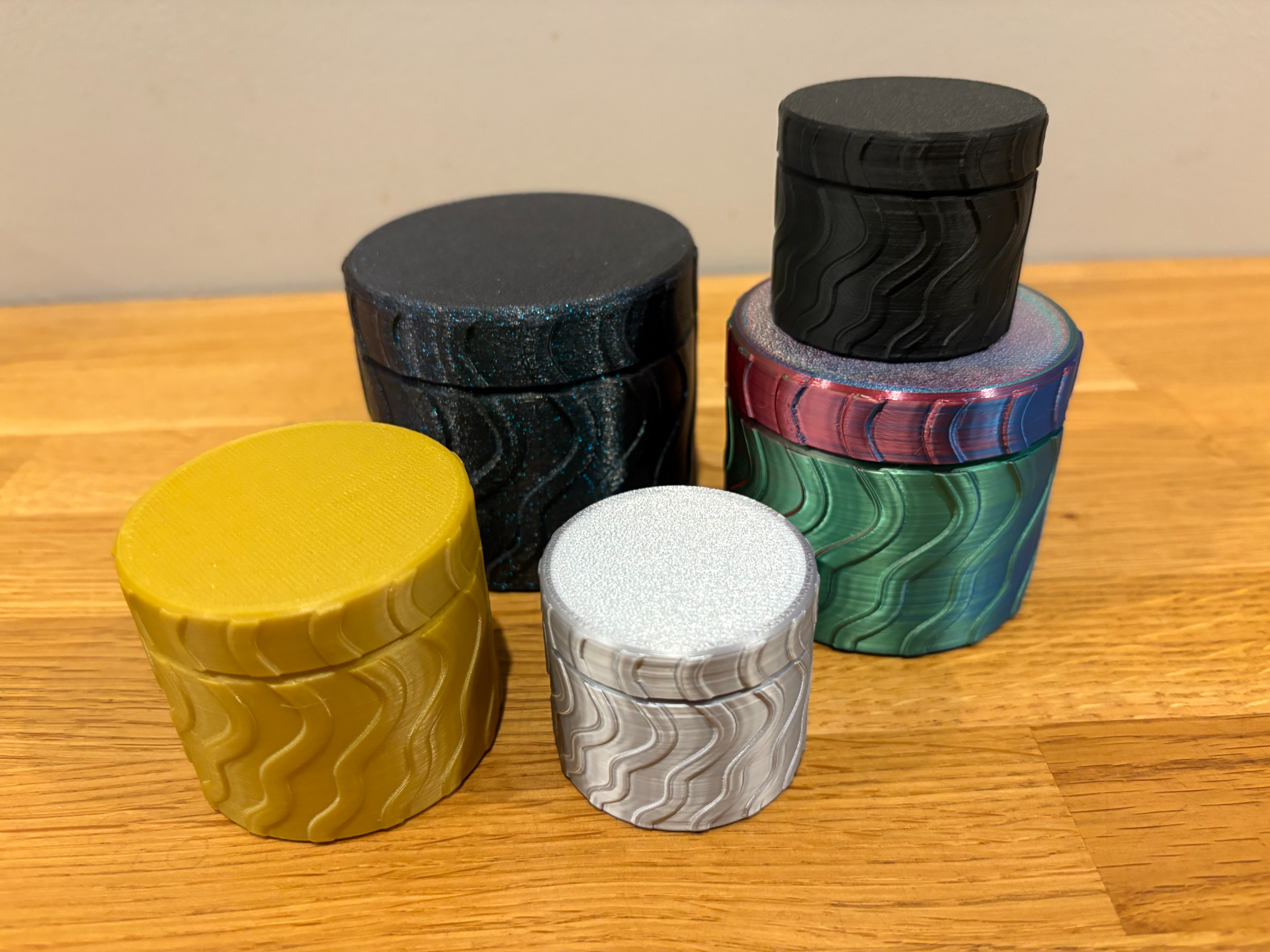Random Swirl Patterned Jar with Lid