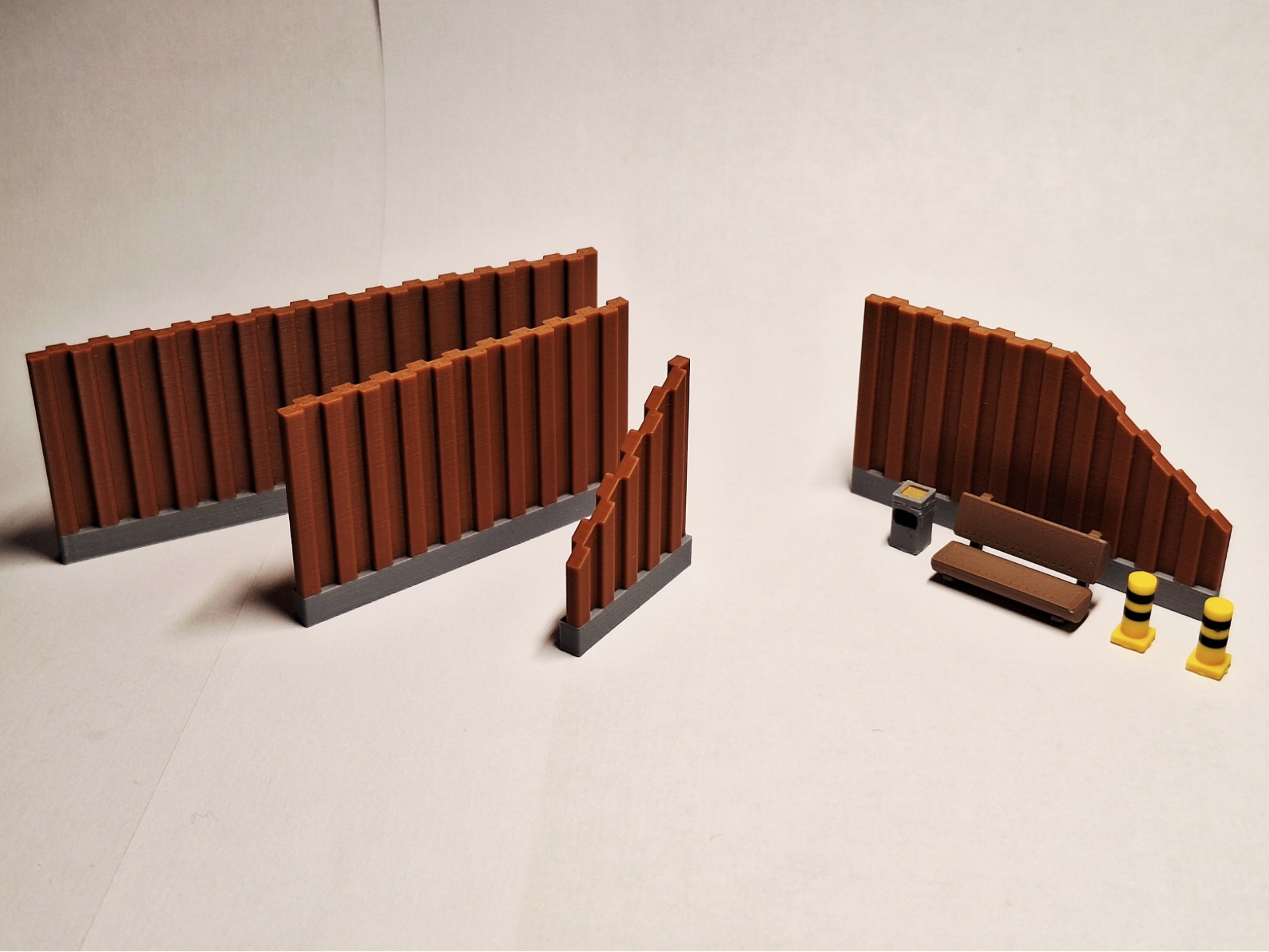 H0 1:87 multicolor wooden noise barrier wall