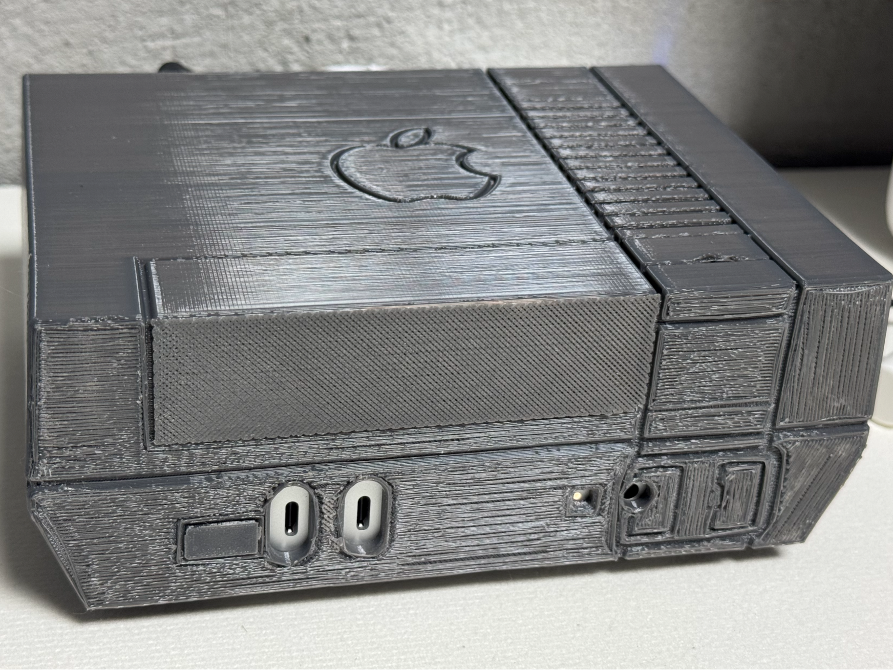 mac mini m4 外壳 小霸王外壳 附带硬盘位 USB接口