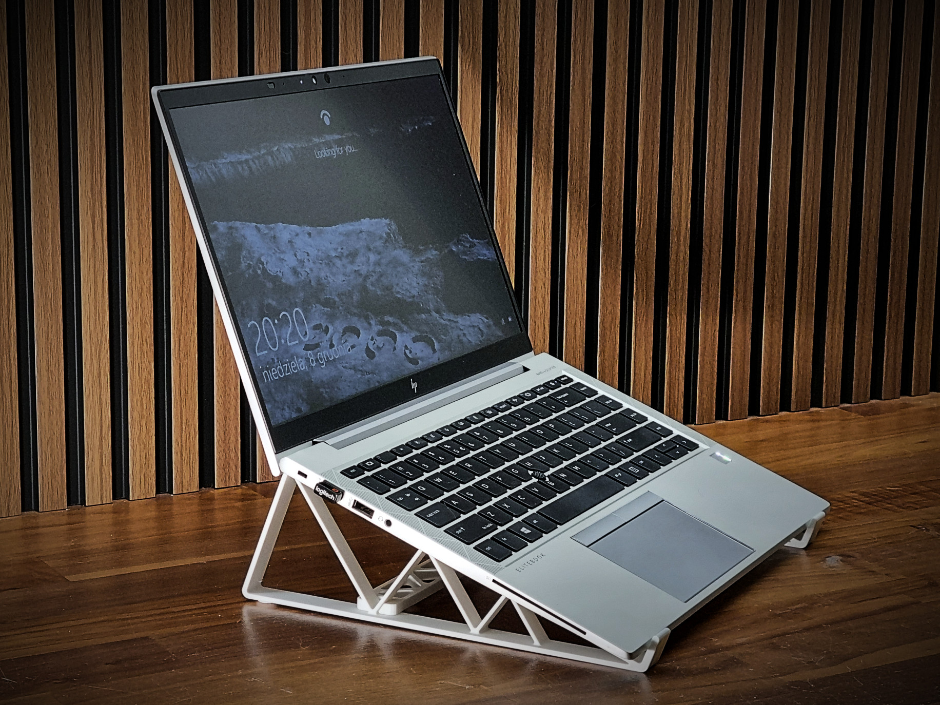 Laptop / Notebook Stand - 13-14" & 15-16"