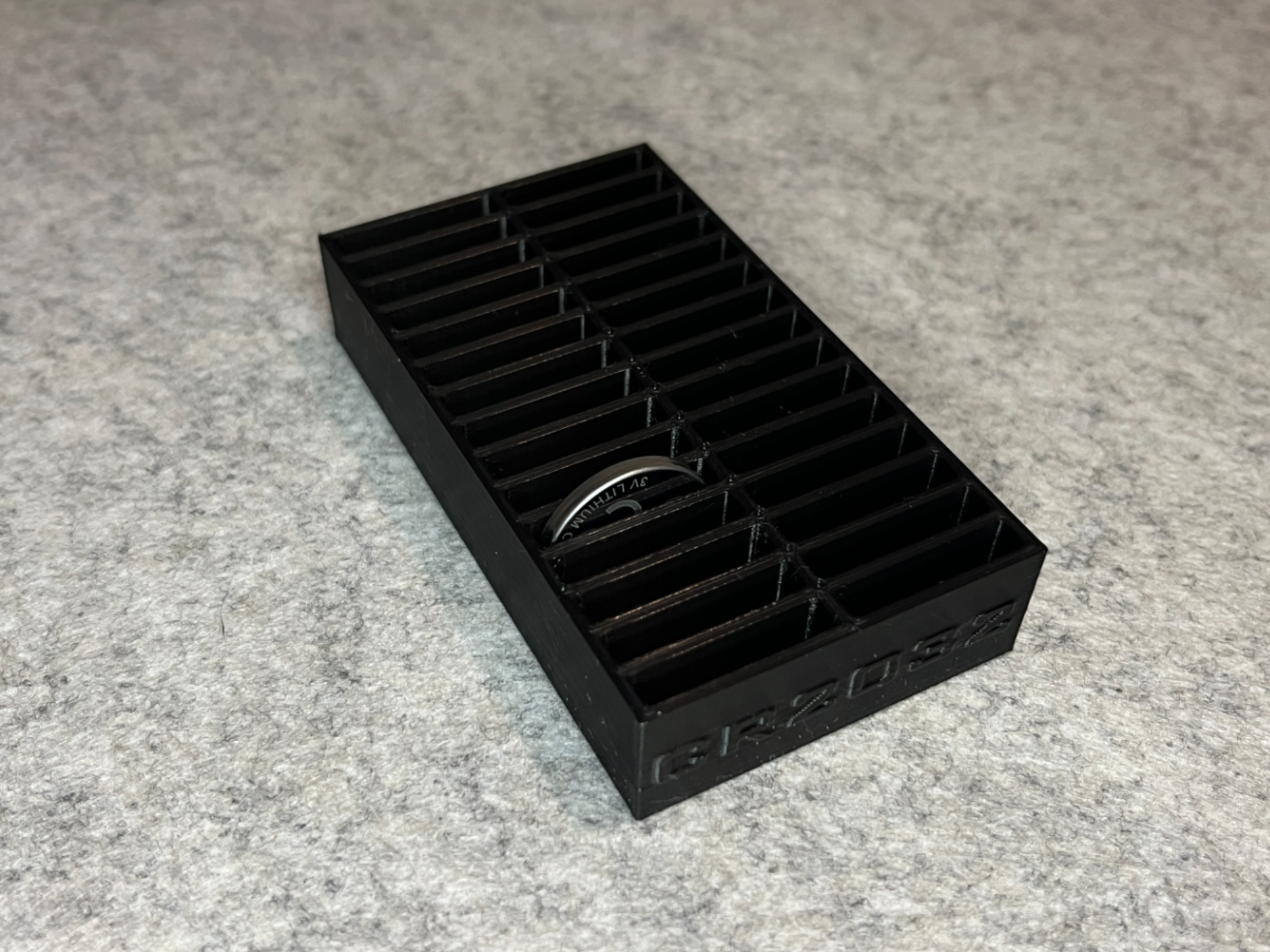 Stand holder for 30x CR2032 battery