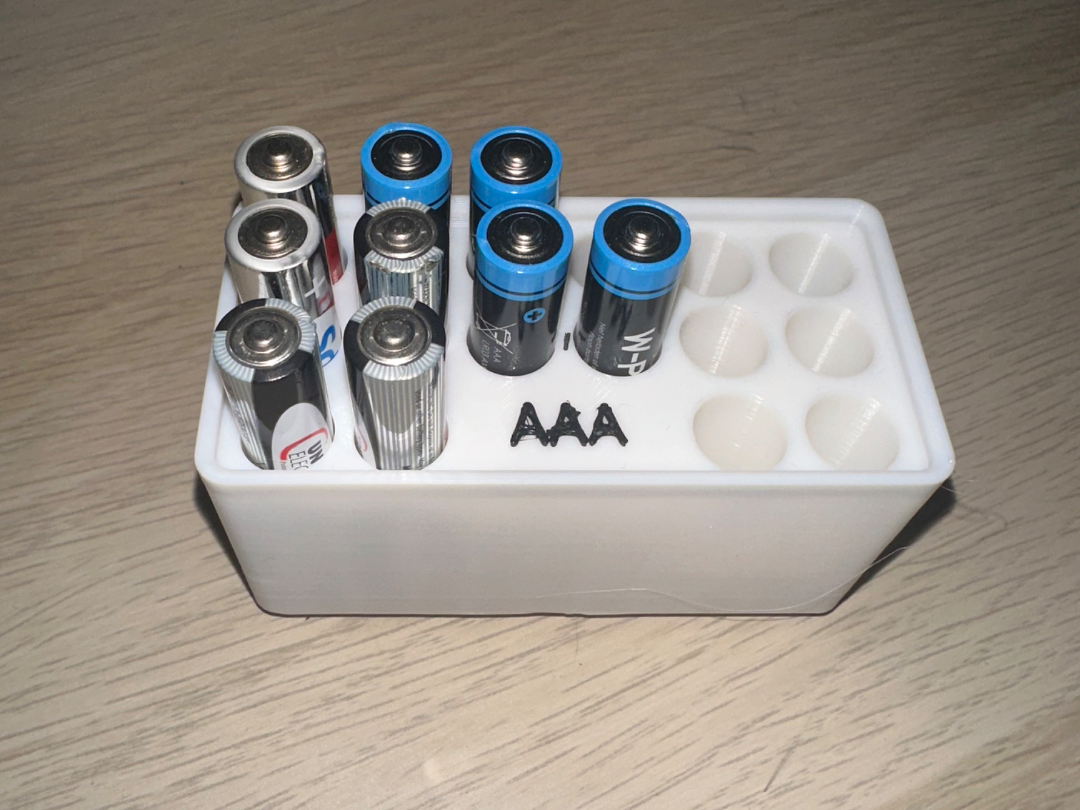 Gridfinity AAA Battery Storage Bin – Two‑Color
